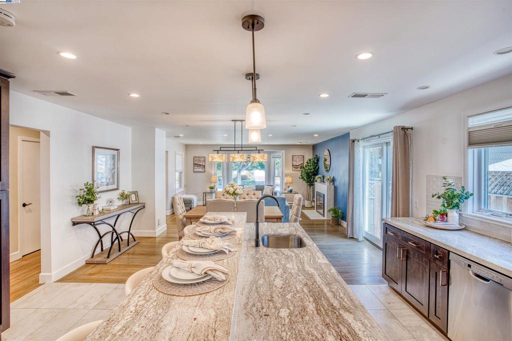 FARRELLY POND - Residential