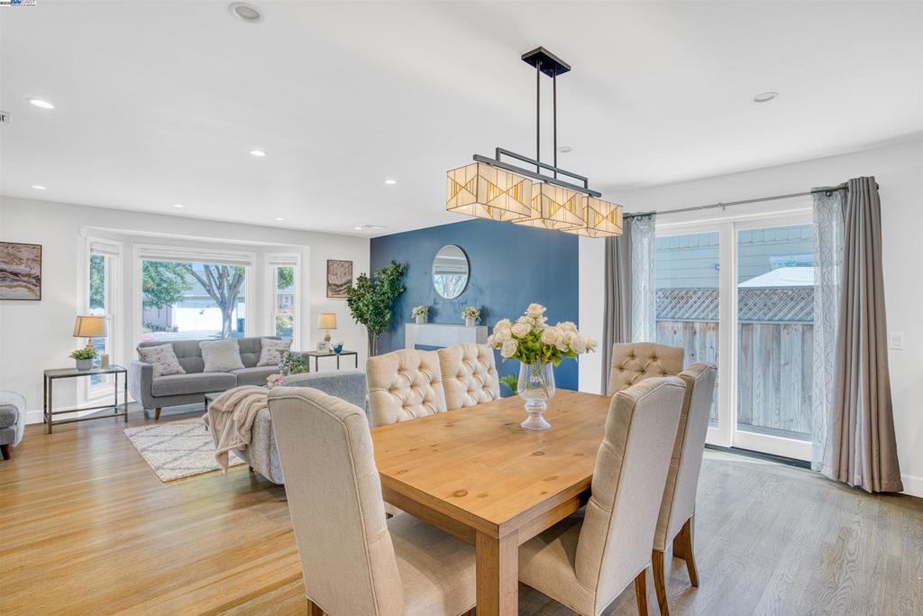 FARRELLY POND - Residential