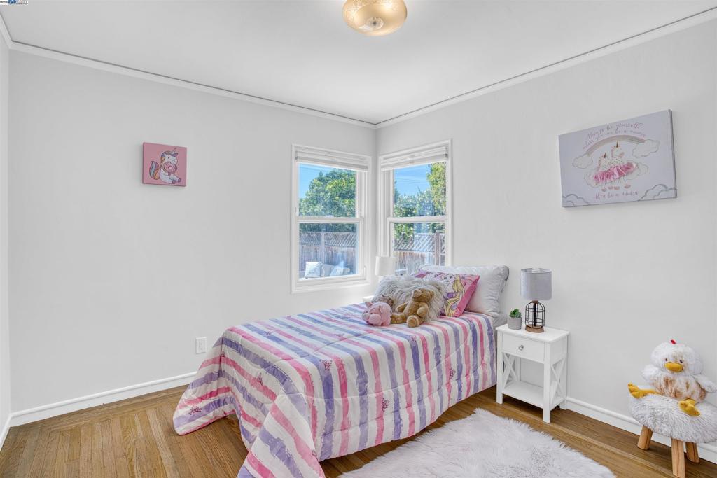 FARRELLY POND - Residential