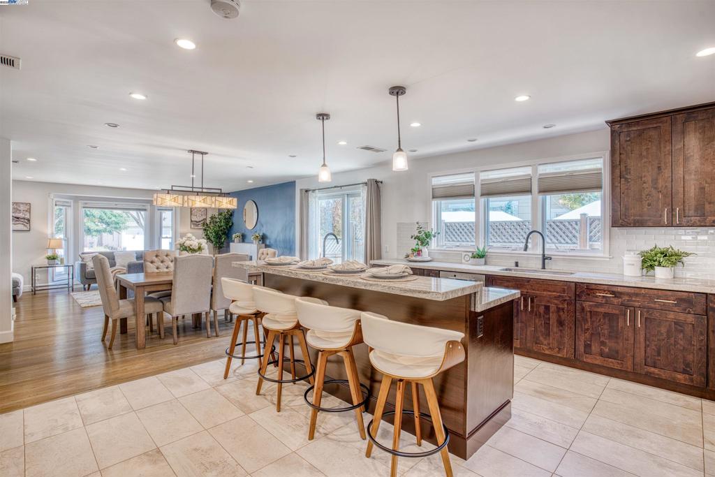 FARRELLY POND - Residential