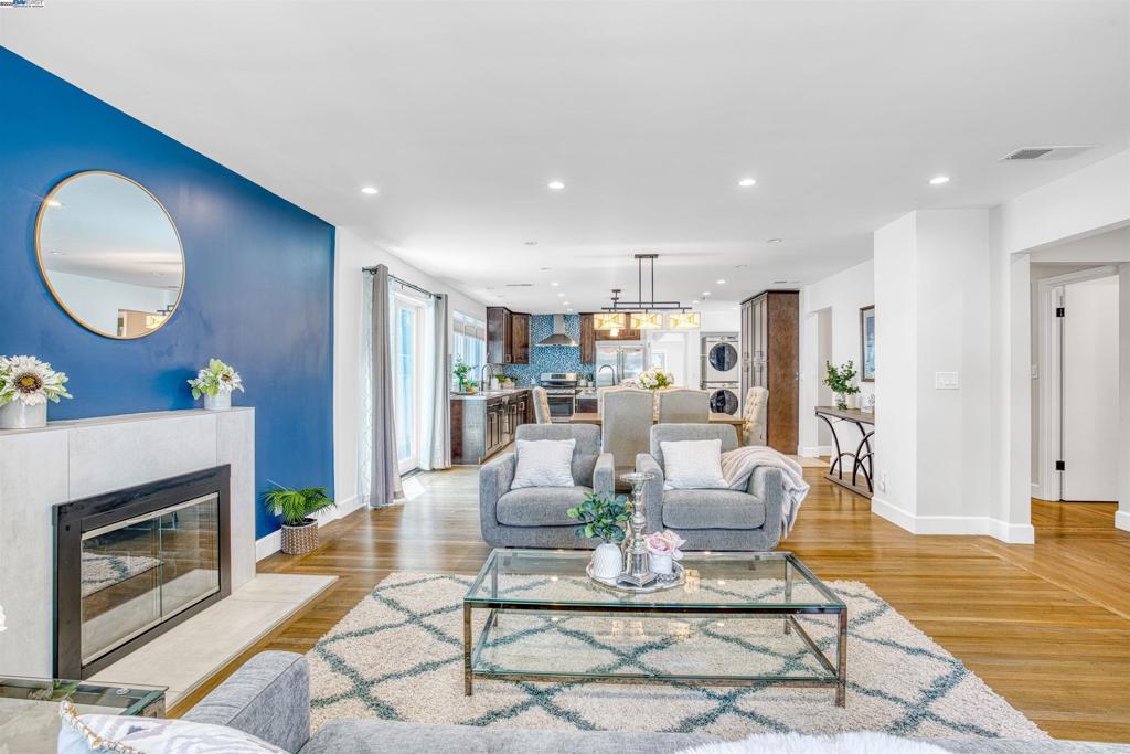 FARRELLY POND - Residential