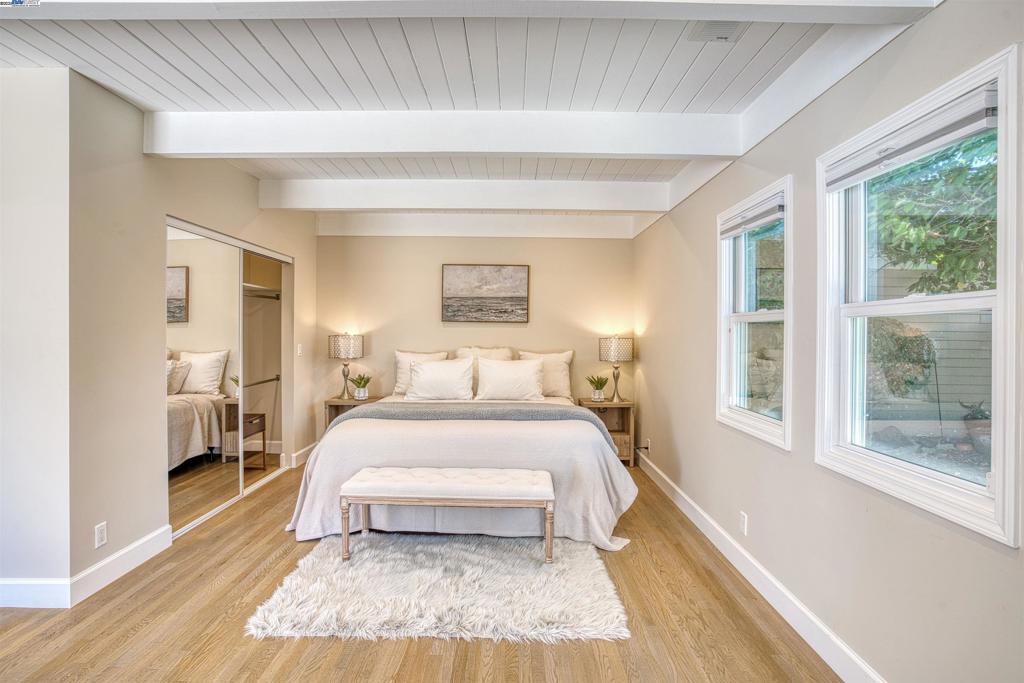 FARRELLY POND - Residential
