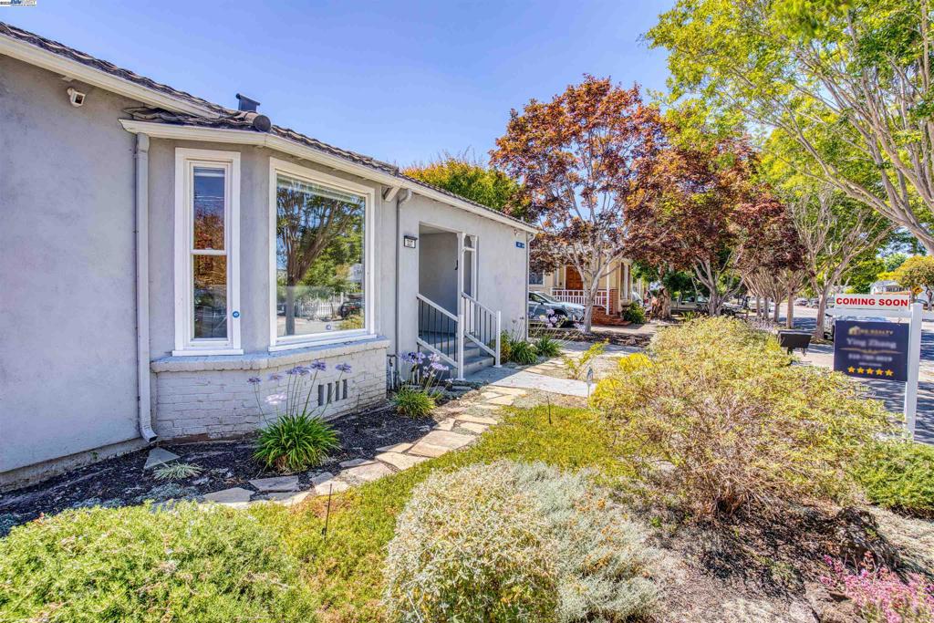 FARRELLY POND - Residential