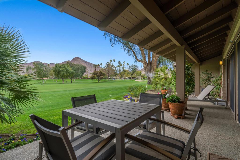 LQCC Villas of LQ - Residential