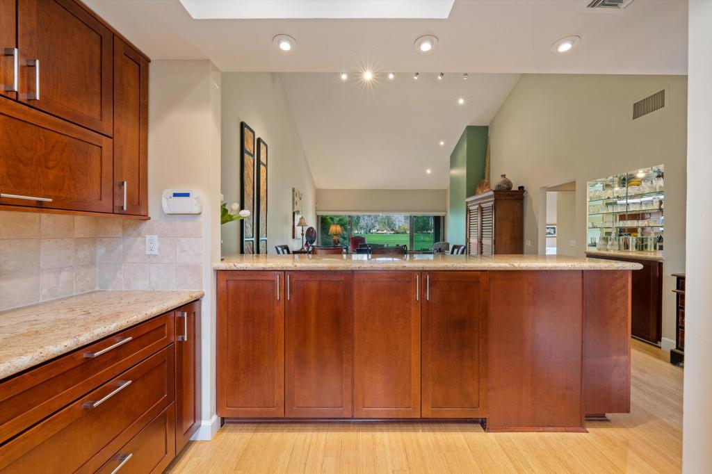 LQCC Villas of LQ - Residential