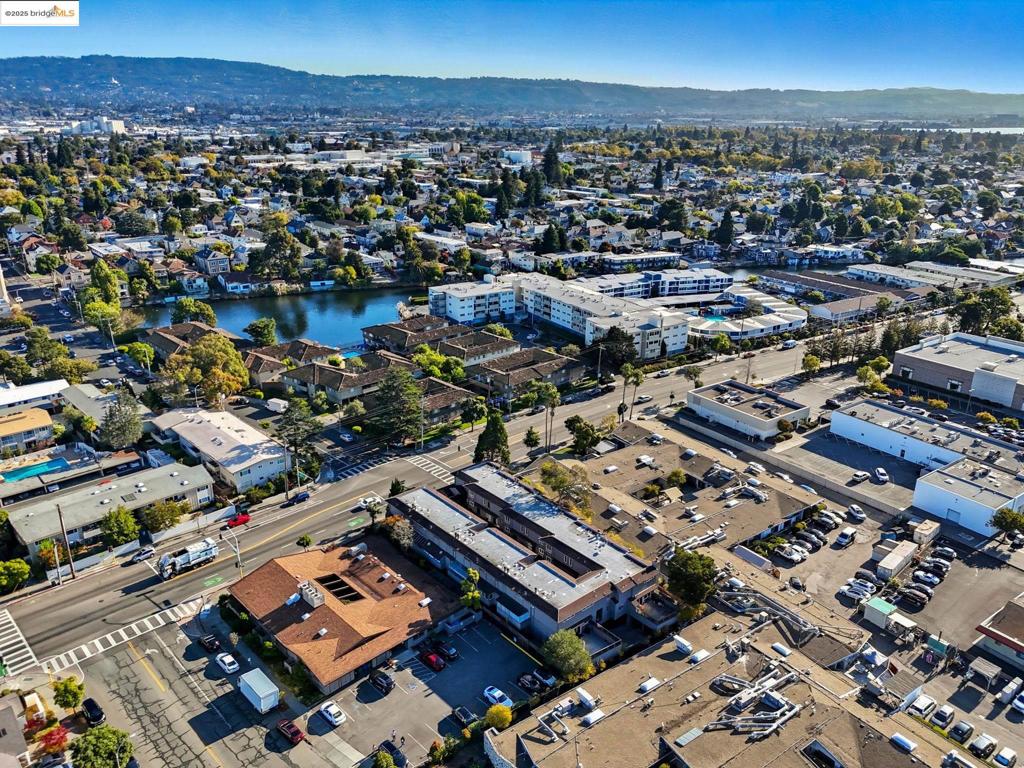 NEAR SOUTHSHORE - Residential