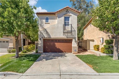 Photo of 27732 Elkwood Ln, Castaic, CA 91384 (MLS # TR25279555)