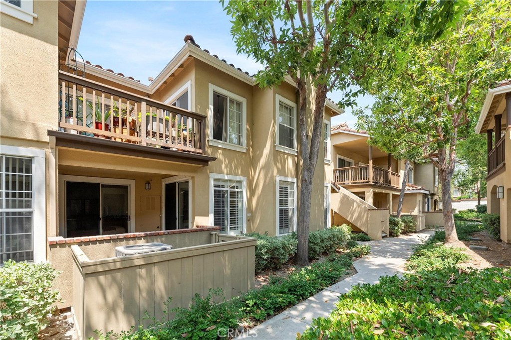 239 Gallery Way