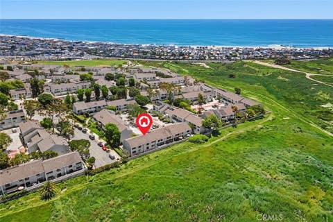 Photo of 12 Aries Court, Newport Beach, CA 92663 (MLS # PW26109703)