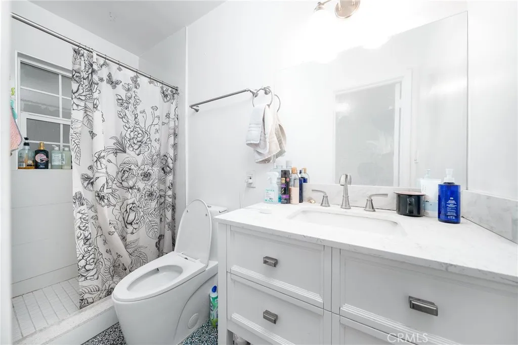 Hacienda Heights, California 91745, United States, 3 Bedrooms Bedrooms, ,2 BathroomsBathrooms,Residential,Pending,199635