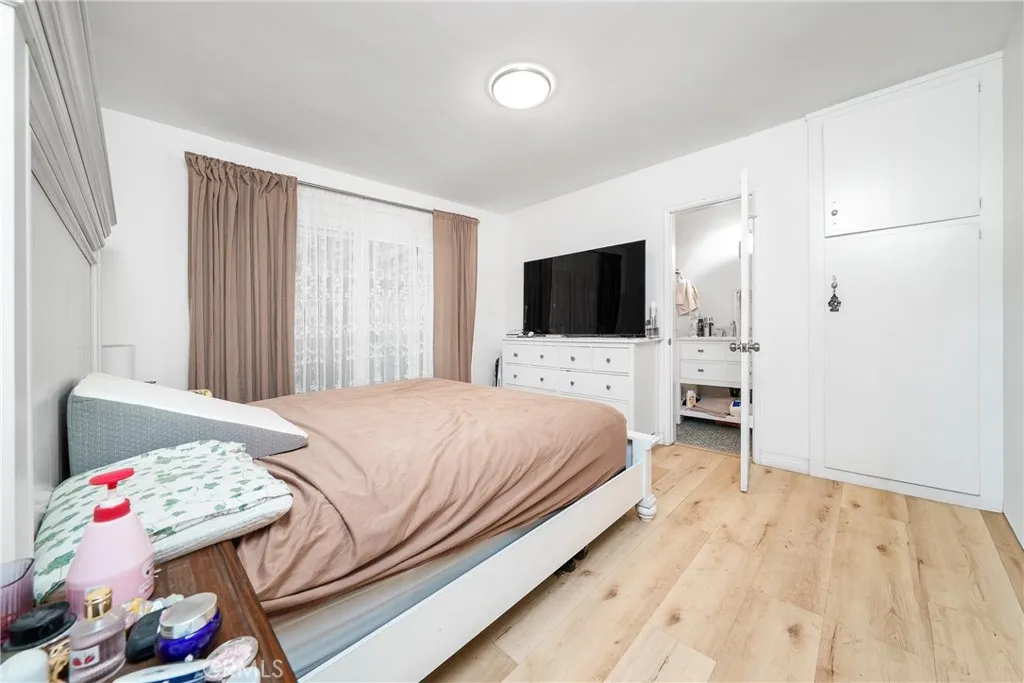 Hacienda Heights, California 91745, United States, 3 Bedrooms Bedrooms, ,2 BathroomsBathrooms,Residential,Pending,199635