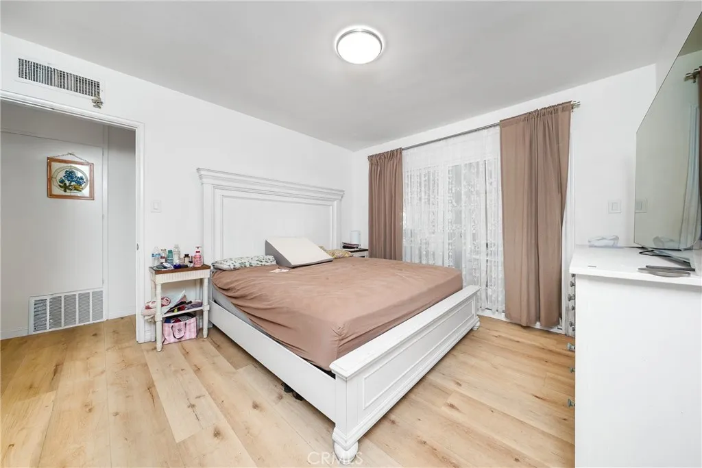 Hacienda Heights, California 91745, United States, 3 Bedrooms Bedrooms, ,2 BathroomsBathrooms,Residential,Pending,199635