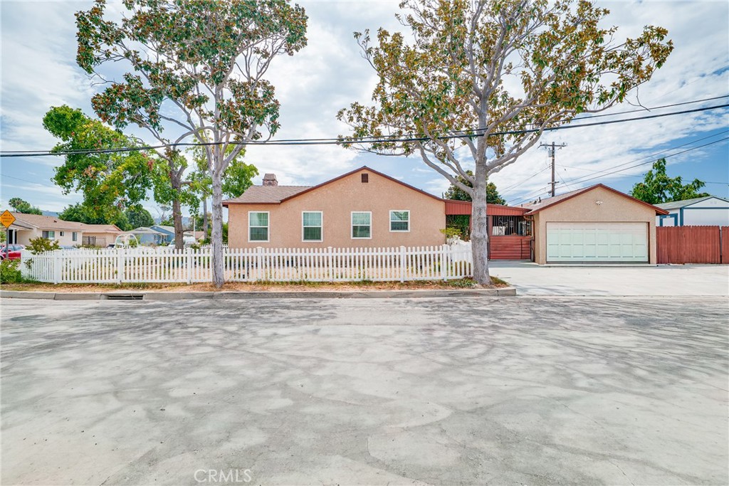 1203 Pontenova Avenue