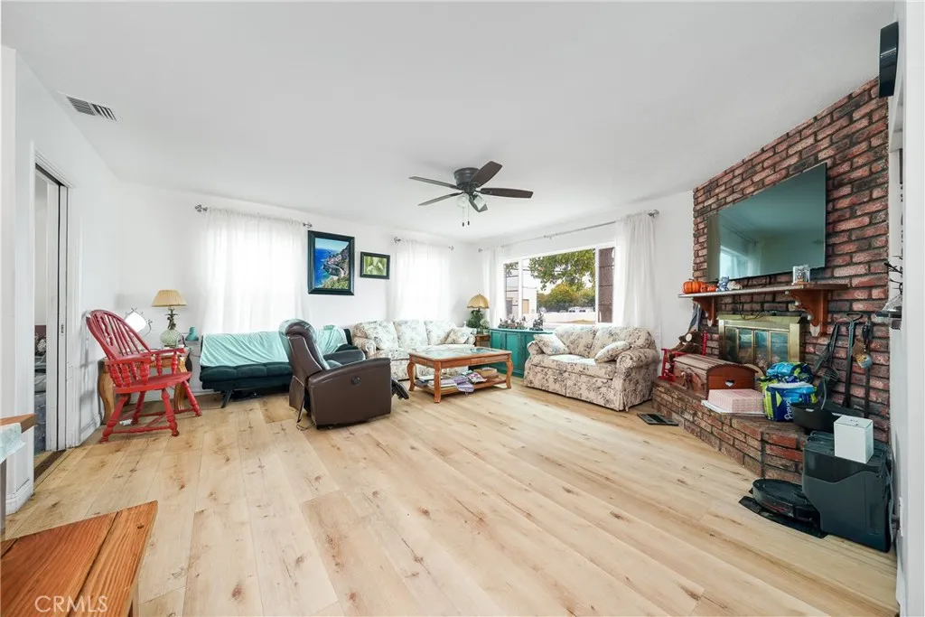 Hacienda Heights, California 91745, United States, 3 Bedrooms Bedrooms, ,2 BathroomsBathrooms,Residential,Pending,199635