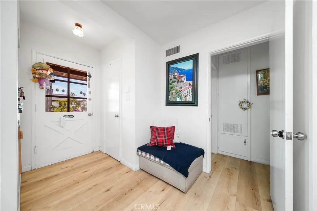 Hacienda Heights, California 91745, United States, 3 Bedrooms Bedrooms, ,2 BathroomsBathrooms,Residential,Pending,199635