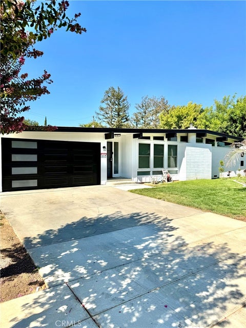 Photo of 1825 National Ave, Madera, CA 93637 (MLS # DW26194201)