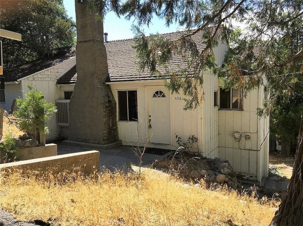 Beautiful home in a serene scenic neighborhood. Perfect home for living, retreat, or vacation investment! Subject to interior inspection.
