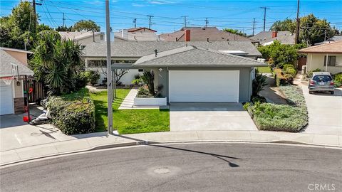Photo of 1090 Hillvale Dr, Monterey Park, CA 91754 (MLS # CV26050718)