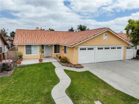 Photo of 443 S Tamarisk, Rialto, CA 92376 (MLS # AR26098422)