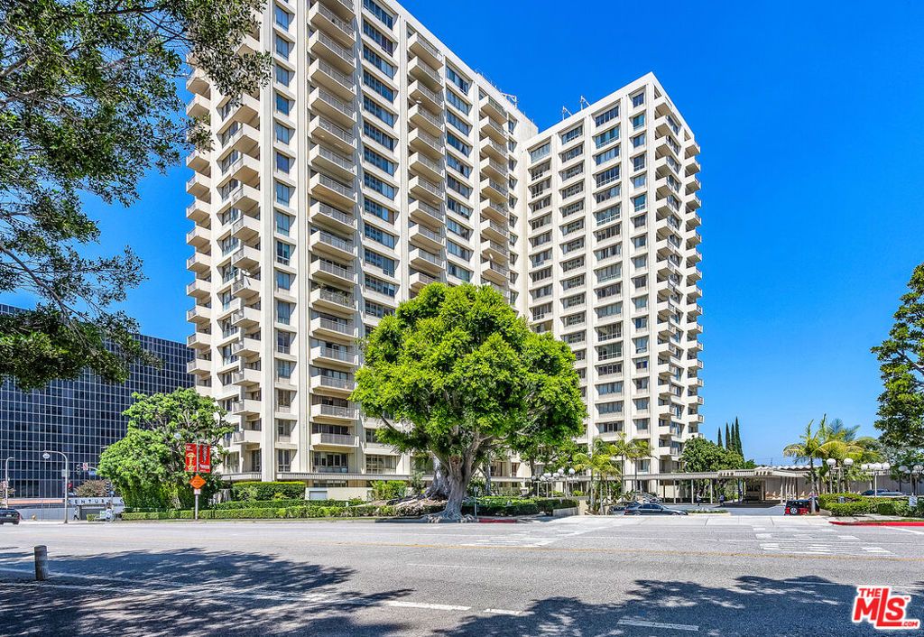 Photo of 2160 Century Parkway #1911, Los Angeles, CA 90067 (MLS # 25582753)