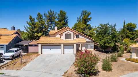 Photo of 43753 Rialto DR, Lancaster, CA 93535 (MLS # SR26152819)