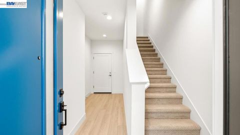 Photo of 1668 Clement Ave Ave, Alameda, CA 94501 (MLS # 41127843)