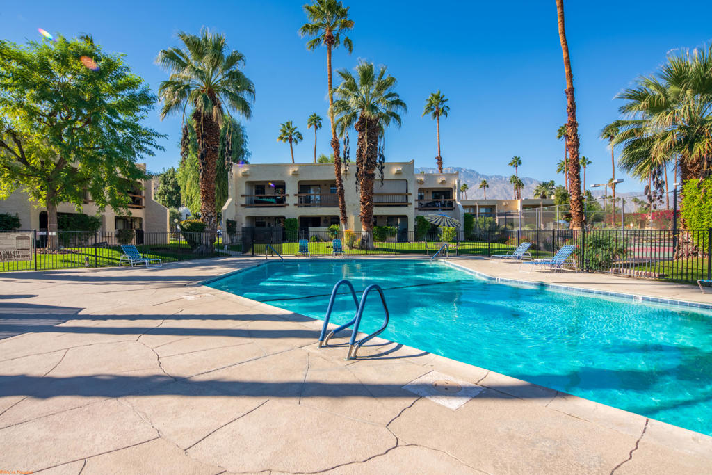 Palm Springs Golf & - Residential