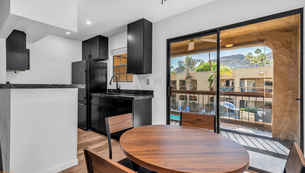 5300 E Waverly Drive J14