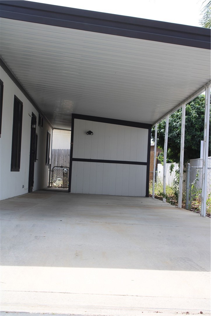 601 N Kirby Street 499