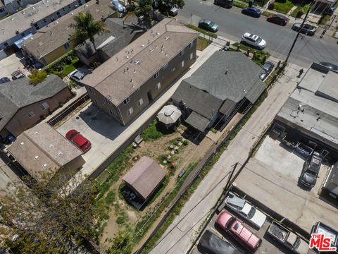 Tiny photo for 945 W 75th Street, Los Angeles, CA 90044 (MLS # 25498935)