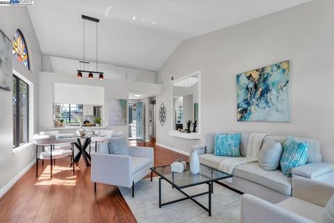 Photo of 3525 Mcsherry Way Way, Alameda, CA 94502 (MLS # 41116605)