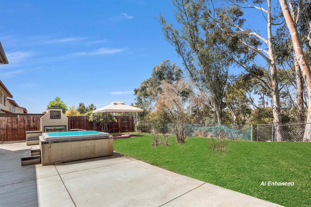 1078 Angelus Ave