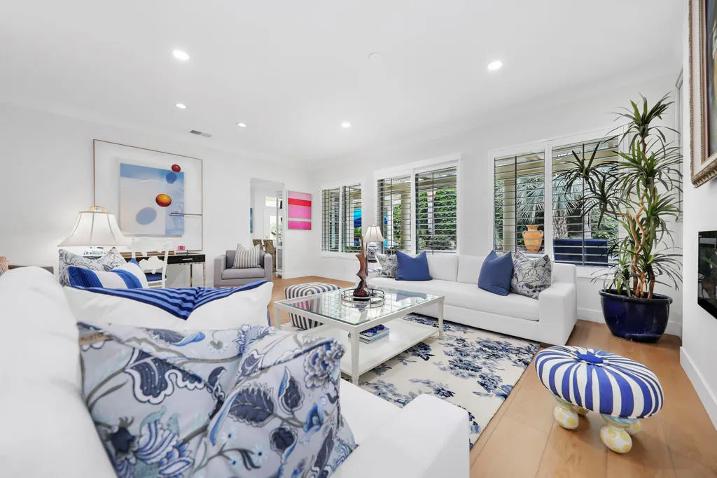 Indian Wells, California 92210, United States, 4 Bedrooms Bedrooms, ,3 BathroomsBathrooms,Residential,Pending,197412