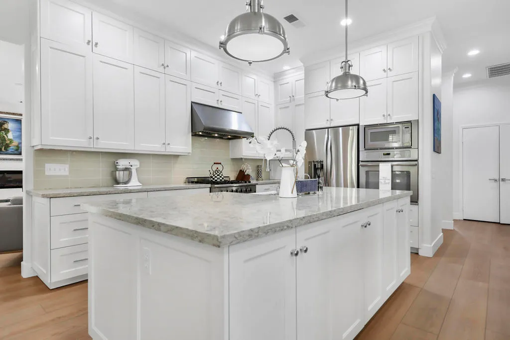 Indian Wells, California 92210, United States, 4 Bedrooms Bedrooms, ,3 BathroomsBathrooms,Residential,Pending,197412