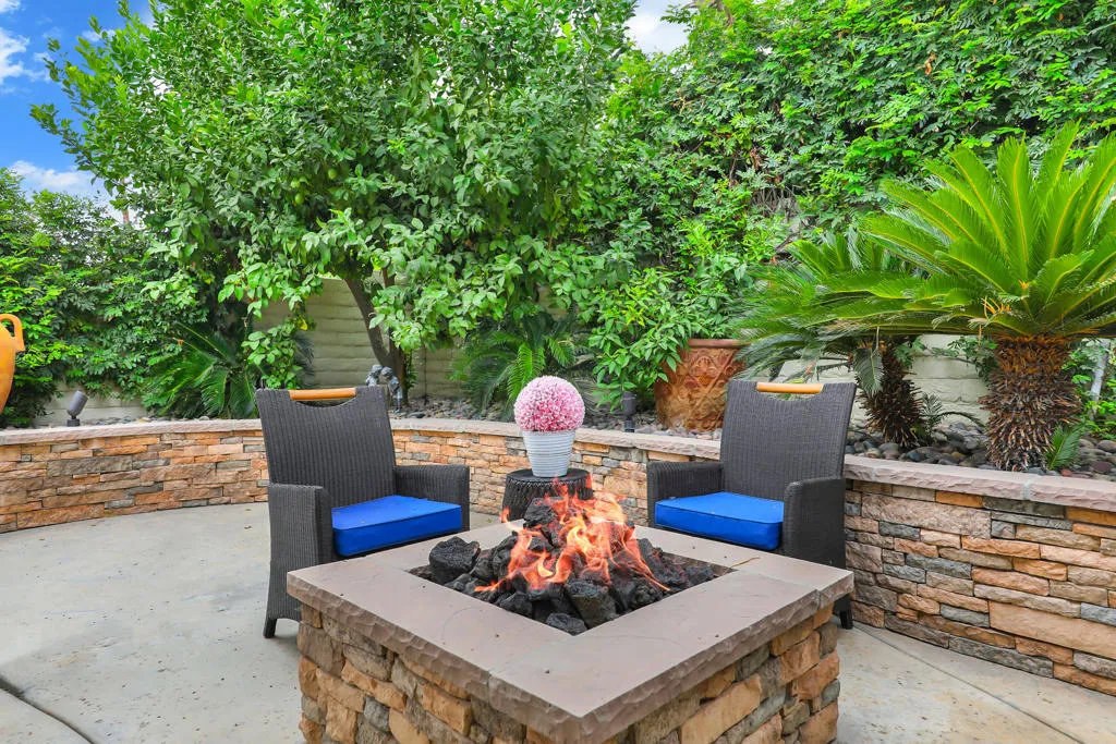 Indian Wells, California 92210, United States, 4 Bedrooms Bedrooms, ,3 BathroomsBathrooms,Residential,Pending,197412