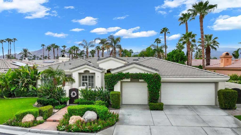 Indian Wells, California 92210, United States, 4 Bedrooms Bedrooms, ,3 BathroomsBathrooms,Residential,Pending,197412