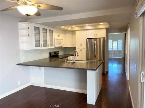 Photo of 21 Seaview DR S, Rolling Hills Estates, CA 90274 (MLS # OC26177199)
