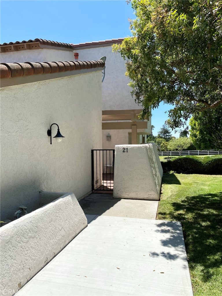 21 Seaview Dr. S
