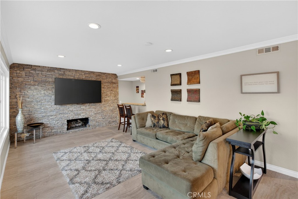 Anaheim Hills Estates (ANHI) - Residential