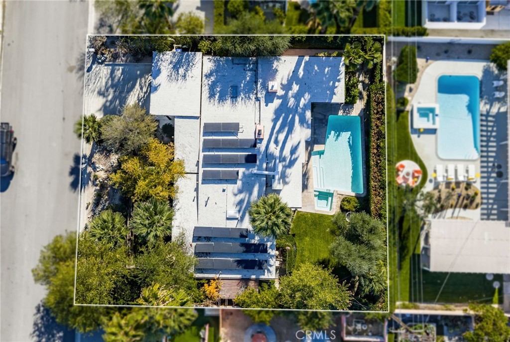 Los Compadres (33459) - Residential