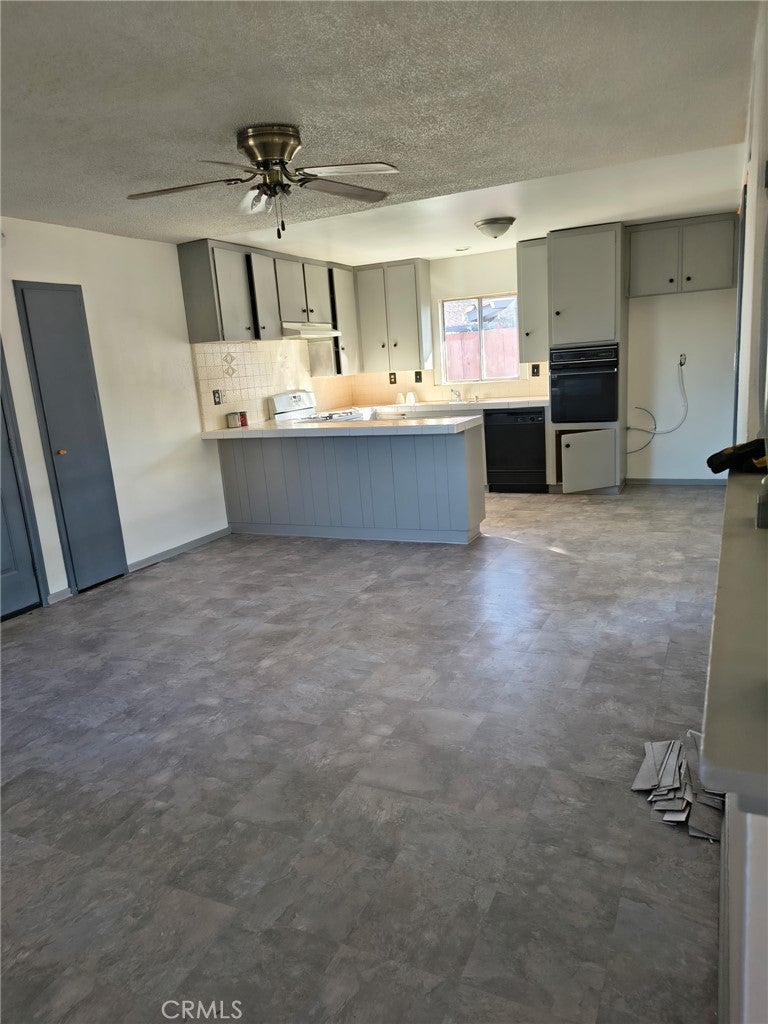 15766 La Paz Drive