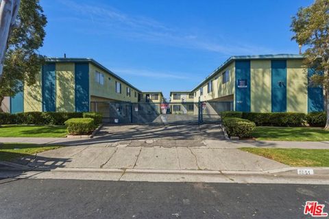 Photo of 1651 W 206th Street, Torrance, CA 90501 (MLS # 26669689)