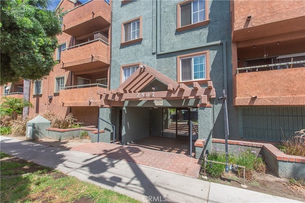 2507 E 15TH ST UNIT 214, LONG BEACH, CA 90804 - Image cfe635e15cff3a868000b200bbc1919b/2717527484