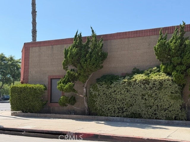 2301 W Empire Avenue