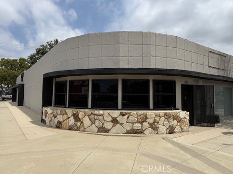 Photo of 4029 W Burbank Boulevard, Burbank, CA 91505 (MLS # BB26145680)