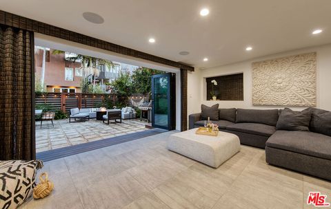 Photo of 5317 Pacific Avenue, Marina Del Rey, CA 90292 (MLS # 26828061)