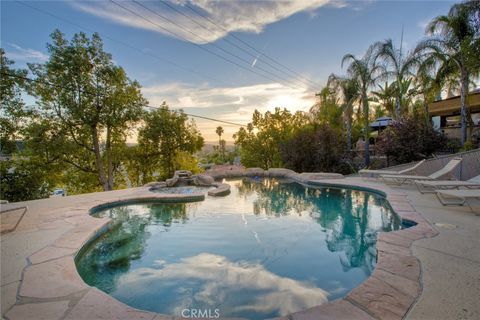 28856 Yosemite Place Canyon Lake CA 92587