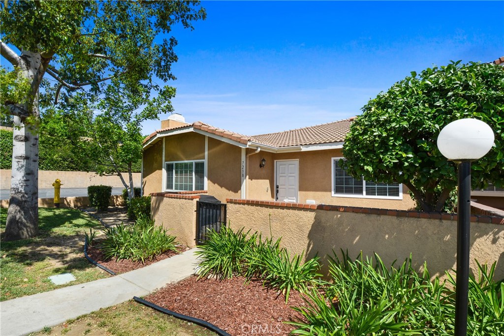 7238 Hermosa Ave.