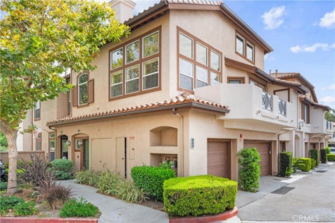 Photo of 4 Paseo Del Sol, Rancho Santa Margarita, CA 92688 (MLS # OC26200429)