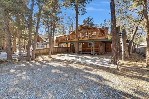 Photo of 404 Leonard Ln, Sugarloaf, CA 92386 (MLS # PW25271638)